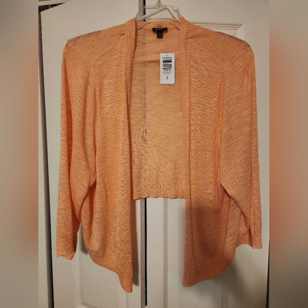 Plus size peach cropped cardigan